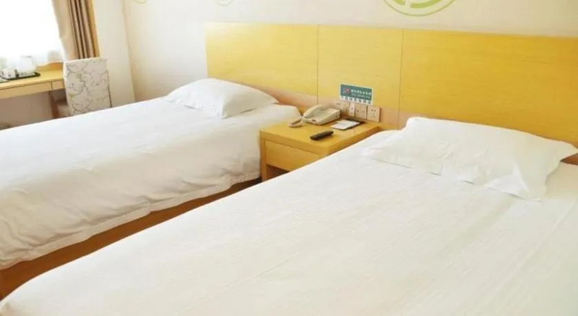 Bed in GreenTree Inn Binzhou Bus Station