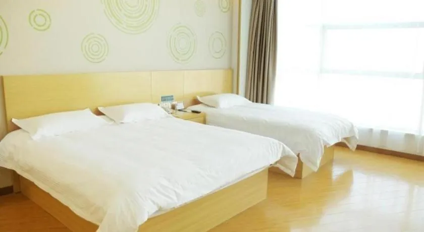 Bed in GreenTree Inn Binzhou Bus Station