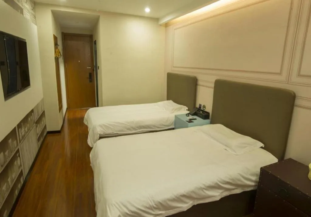 Bed in GreenTree Inn Binzhou Bus Station