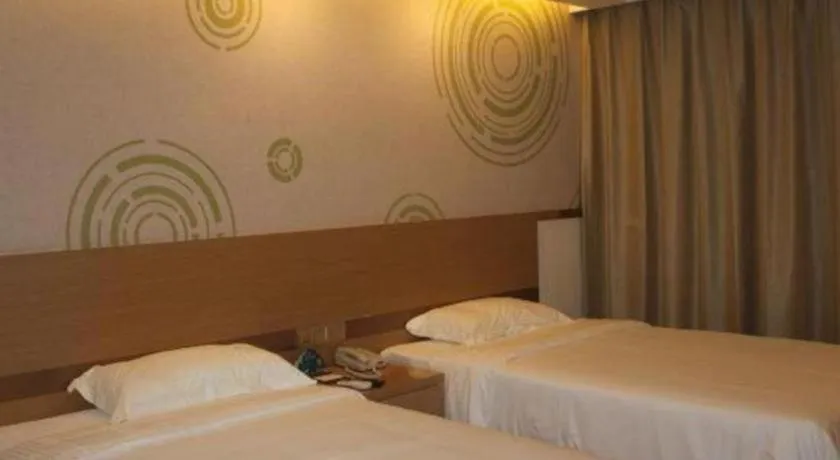 Bed in GreenTree Inn Jingjiang Xieqiao Town Xinhua Road