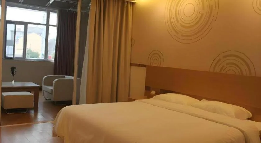 Bed in GreenTree Inn Jingjiang Xieqiao Town Xinhua Road