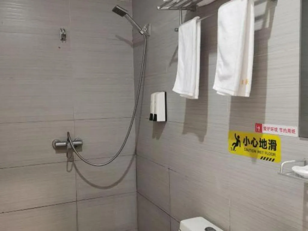 Shell Hotel Shanghai Baoshan Meilanhu Luosheng Road