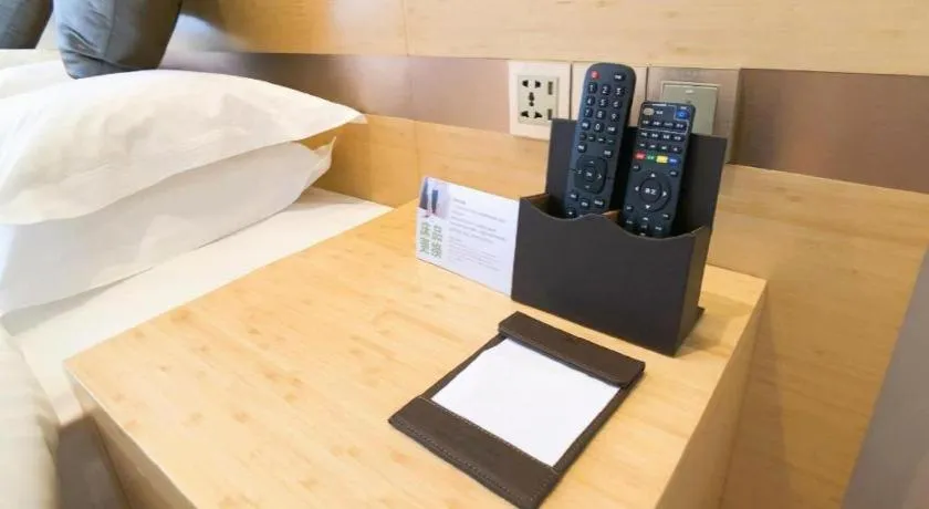 Bed in GreenTree Inn Chengde Shuangyu District Shuangtashan