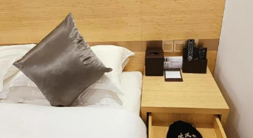 Bed in GreenTree Inn Chengde Shuangyu District Shuangtashan