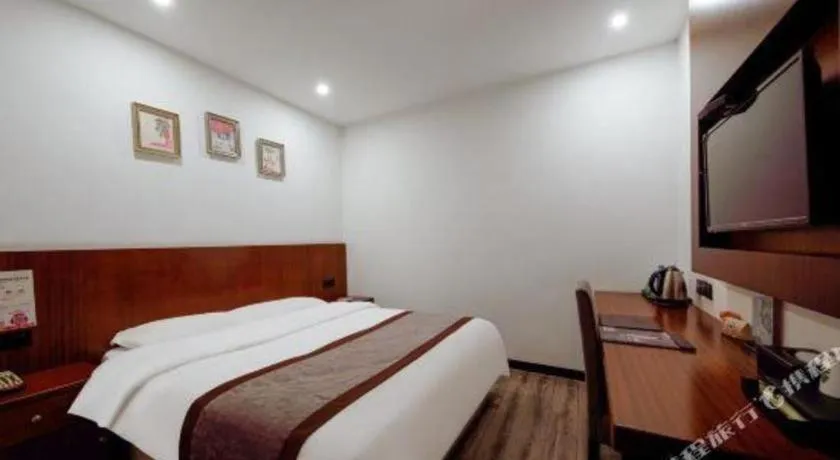 Bed in GreenTree Alliance Ningbo South Train Station Shunde Road Hotel