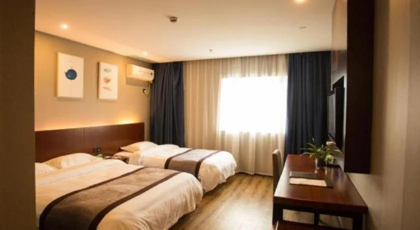 Bed in GreenTree Alliance Ningbo South Train Station Shunde Road Hotel