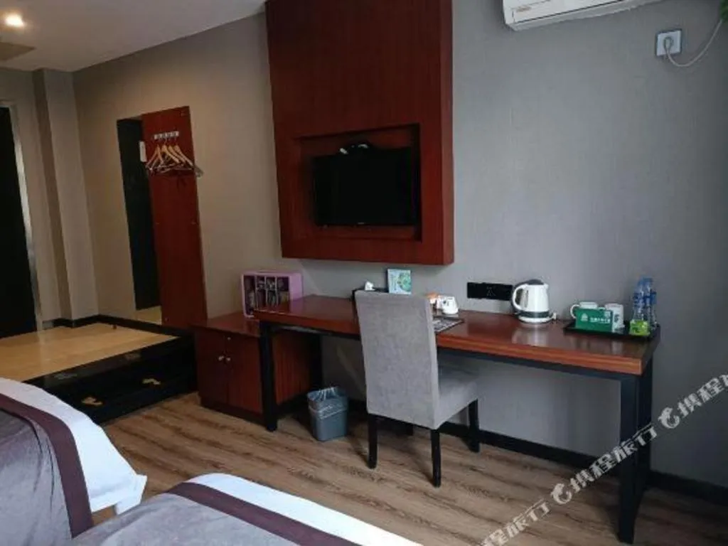 Bed in GreenTree Alliance Ningbo South Train Station Shunde Road Hotel