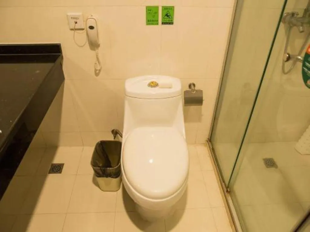 Shell Shanghai Yangpu District Shuangyang Road Hotel