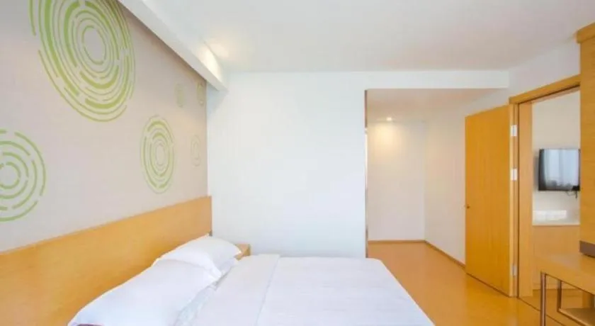 Bed in GreenTree Inn Jiaxing Qixing Town Goverment