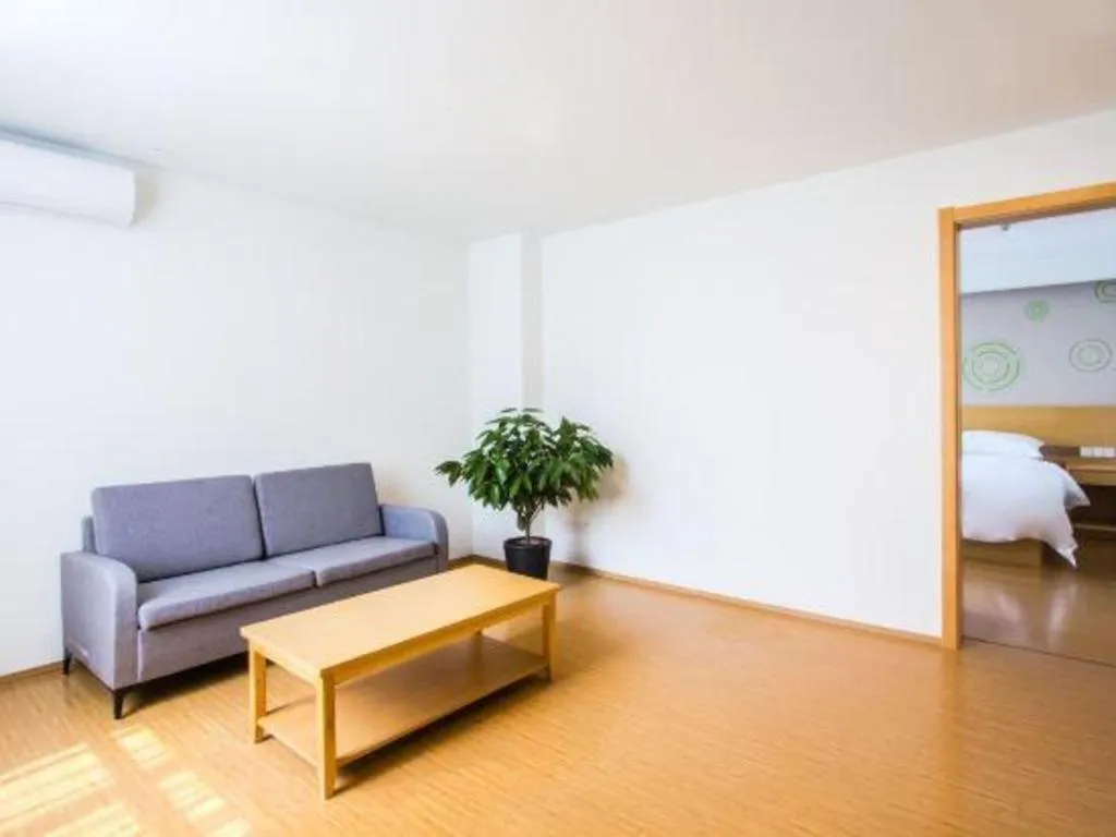 GreenTree Inn Jiaxing Qixing Town Goverment