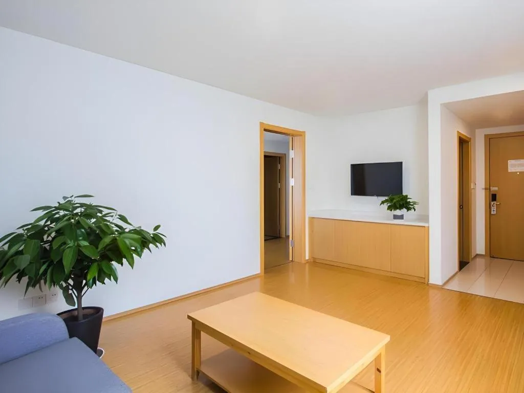 GreenTree Inn Jiaxing Qixing Town Goverment