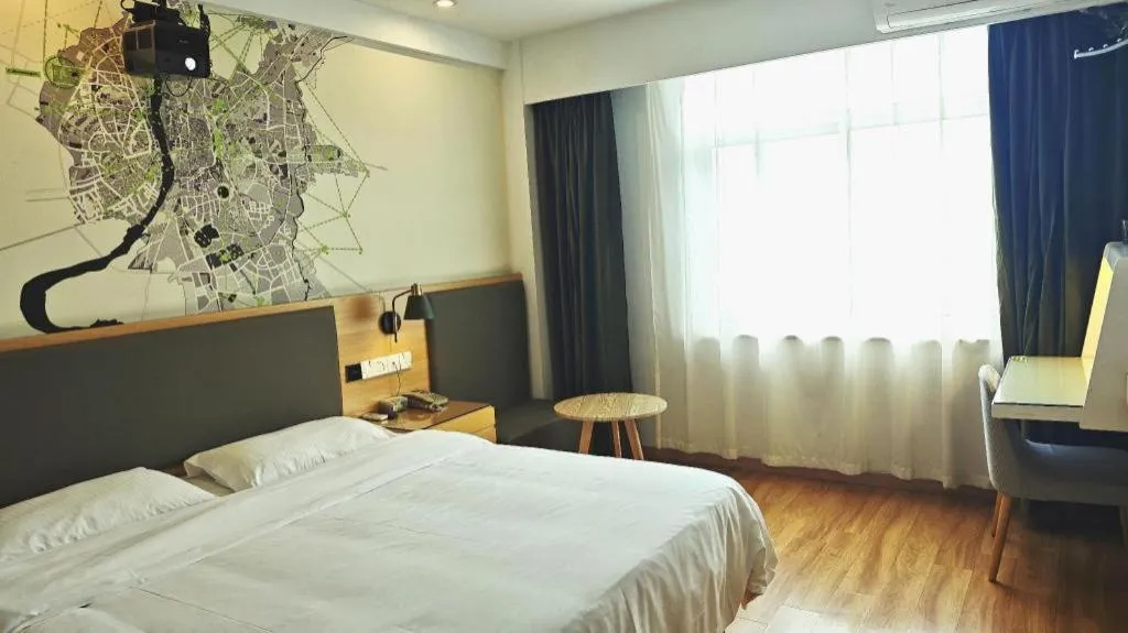 Bed in Vatica Hefei Feidong County Yuzhou Central Square Hotel