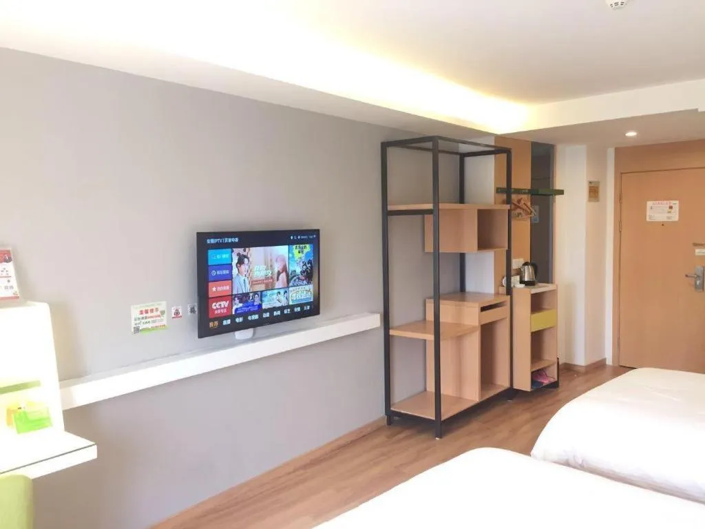 Bed in Vatica Hefei Feidong County Yuzhou Central Square Hotel