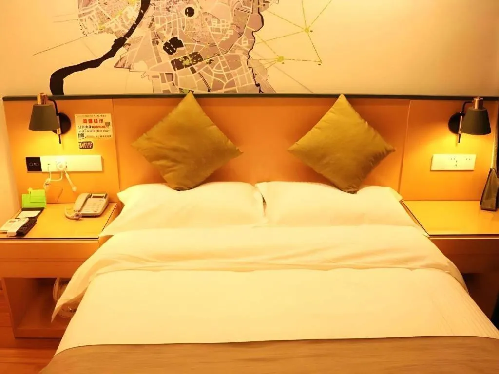 Bed in Vatica Hefei Feidong County Yuzhou Central Square Hotel