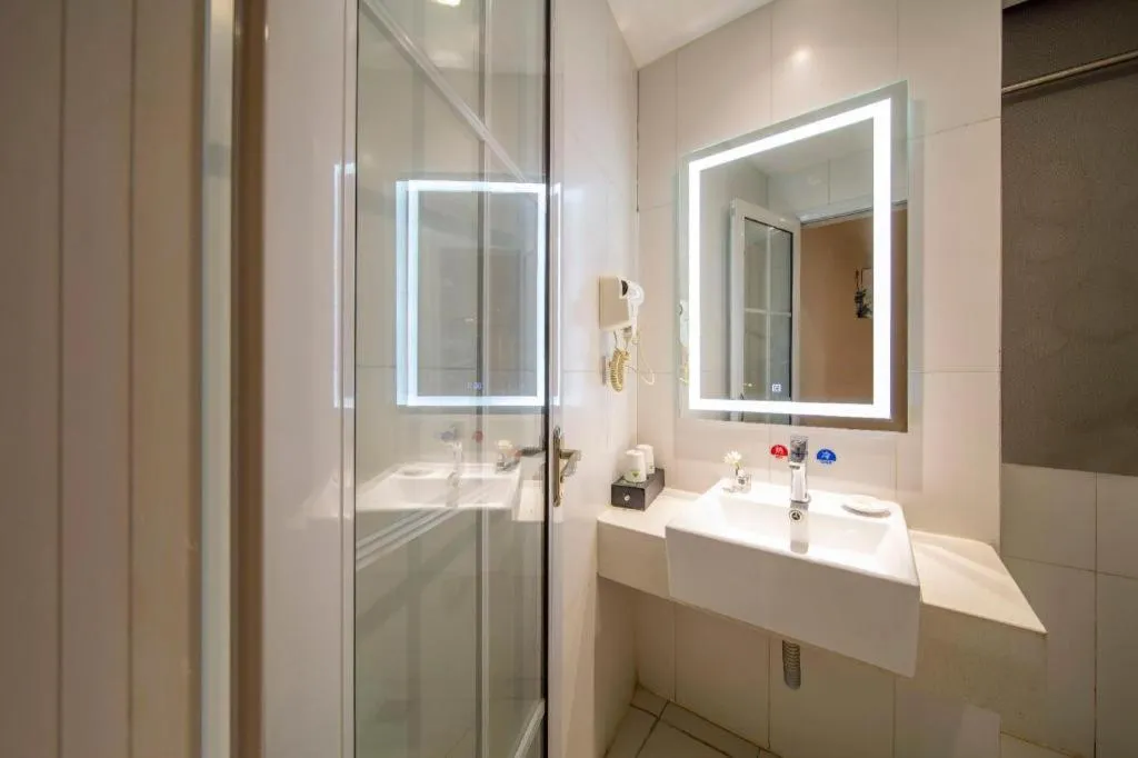 Vatica Hefei Feidong County Yuzhou Central Square Hotel