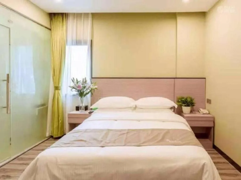 Bed in Vatica Hangzhou Xiasha Media College Hotel