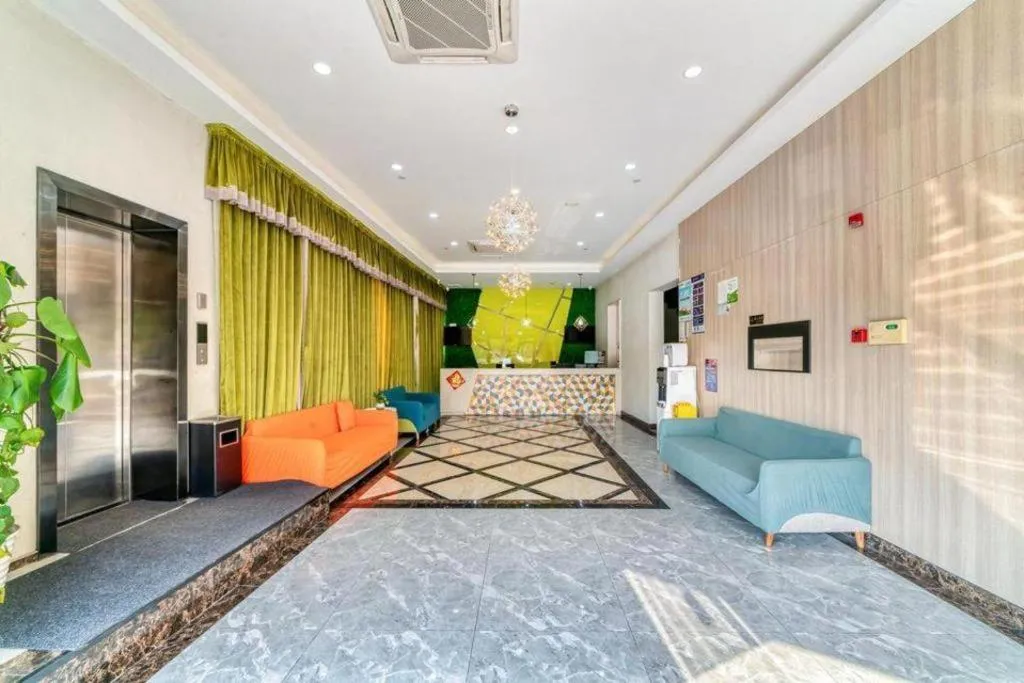 Vatica Hangzhou Xiasha Media College Hotel