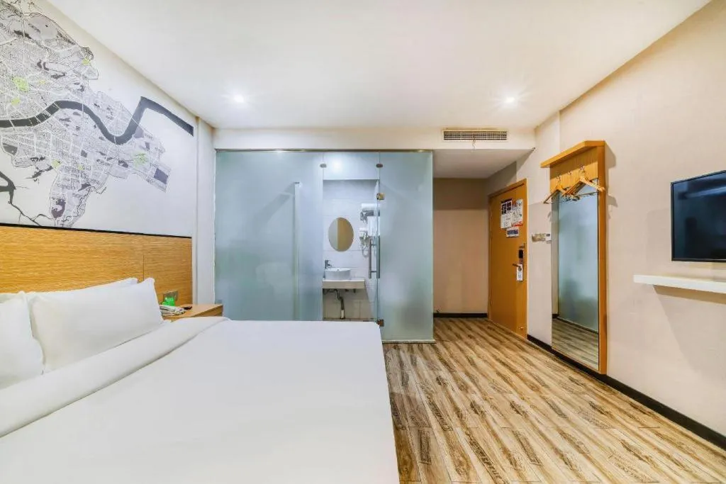 Bed in Vatica Hangzhou Xiasha Media College Hotel