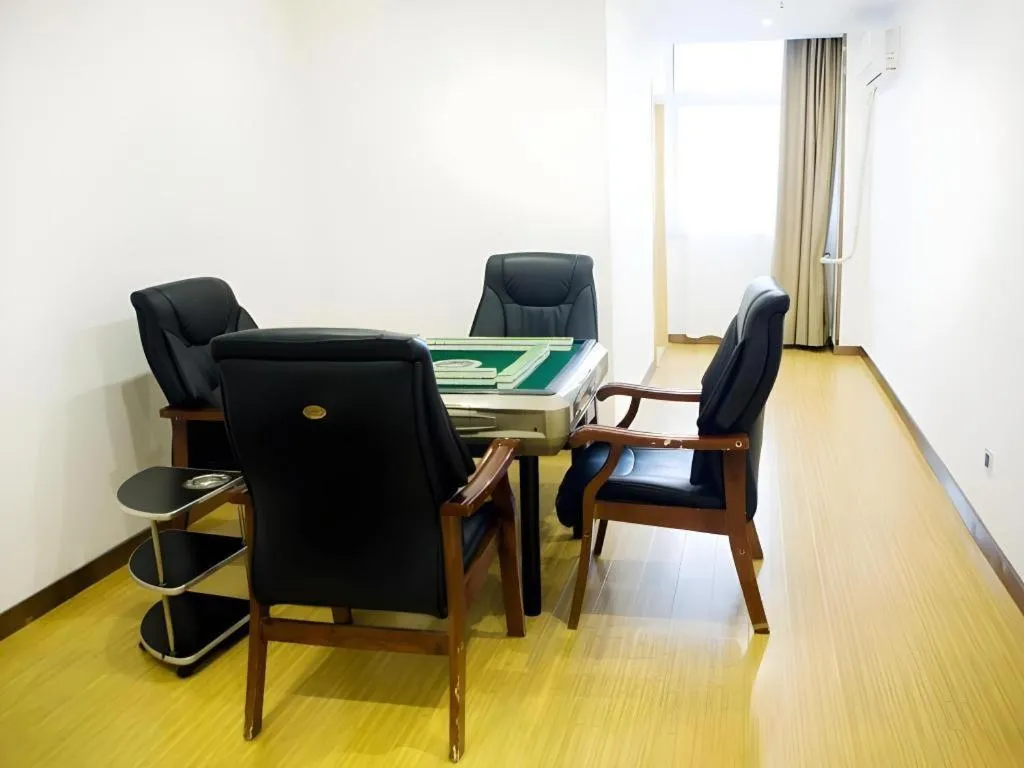 GreenTree Inn Huanggang City Wuxue City Kanjiang Avenue