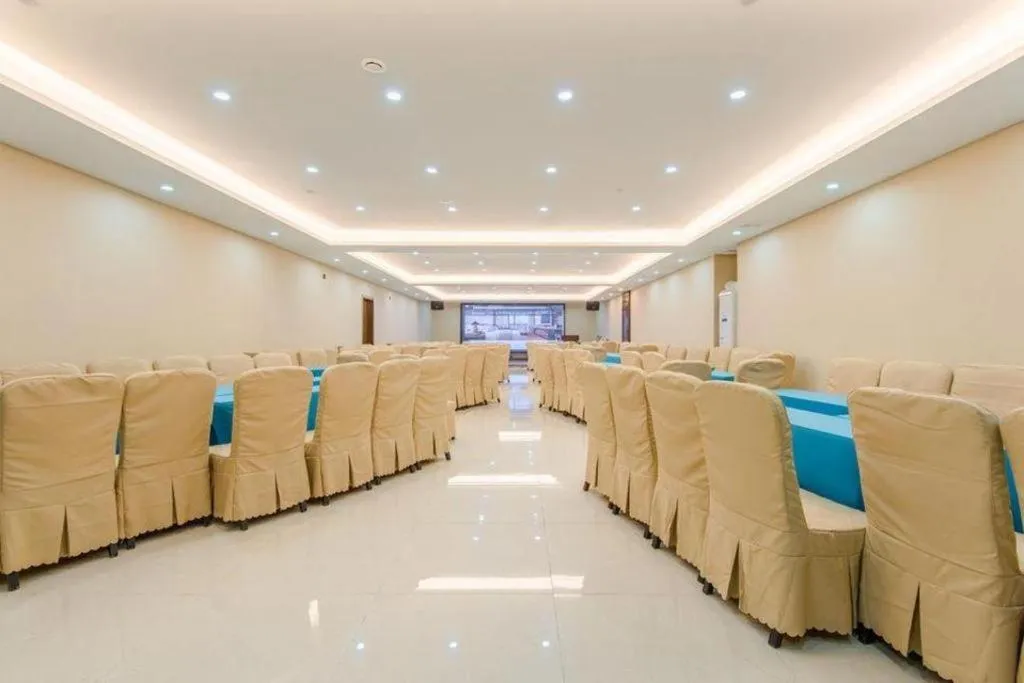 GME Hefei Qianshan North Road Phoenix City Hotel