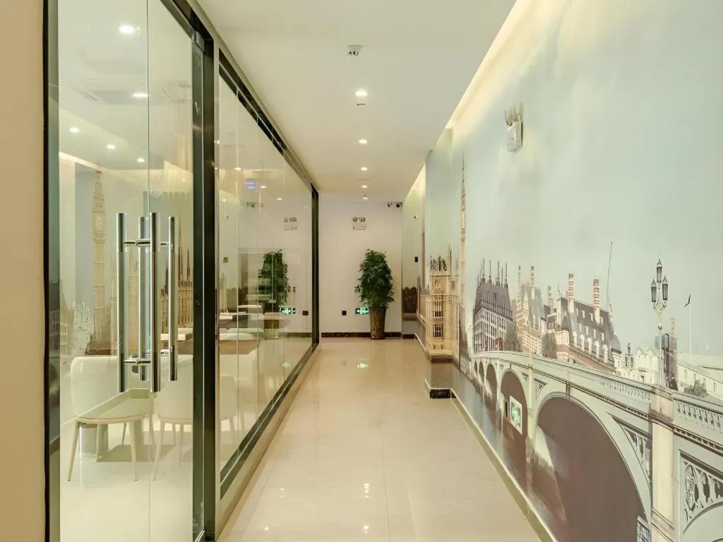 GME Hefei Qianshan North Road Phoenix City Hotel