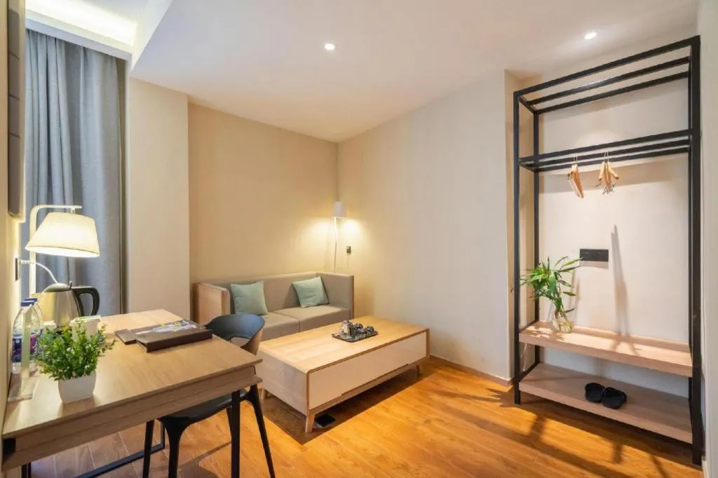 Bed in GreenTree Inn Wuxi Quanshan Center