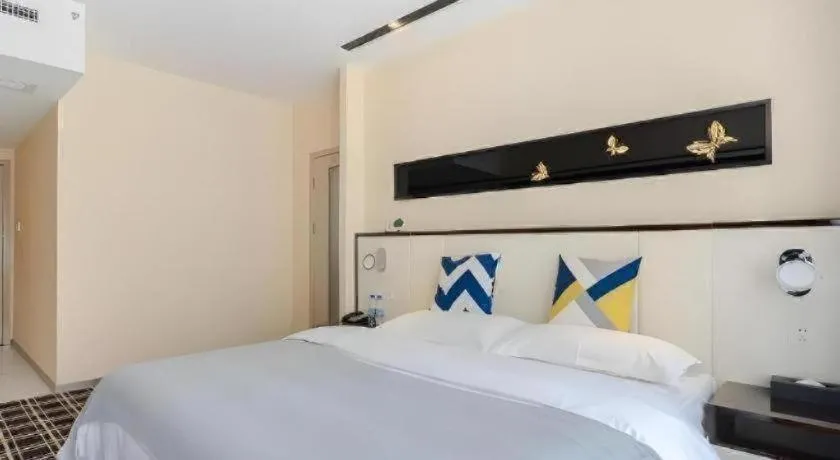GreenTree Alliance Hotel Guiyang Huaguo Community Central Business Zone