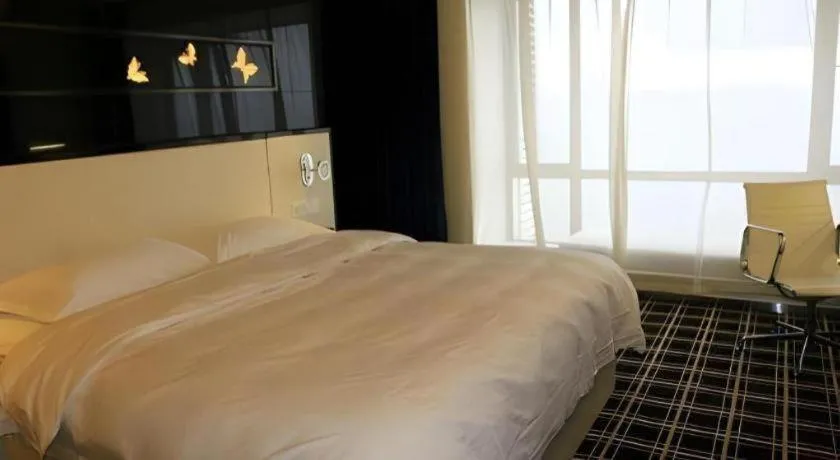 GreenTree Alliance Hotel Guiyang Huaguo Community Central Business Zone