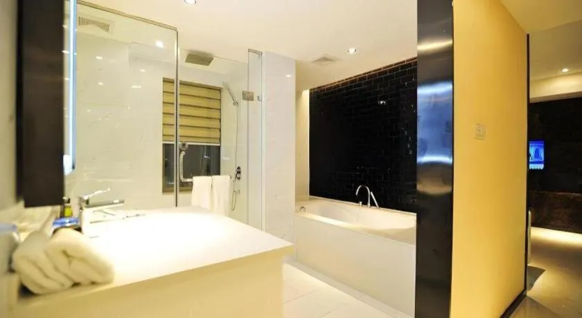 GreenTree Alliance Hotel Guiyang Huaguo Community Central Business Zone