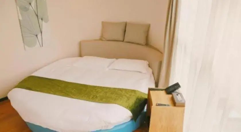 Bed in GreenTree Inn Nanjing Baijiahu Bed in GreenTree Inn Nanjing Baijiahu