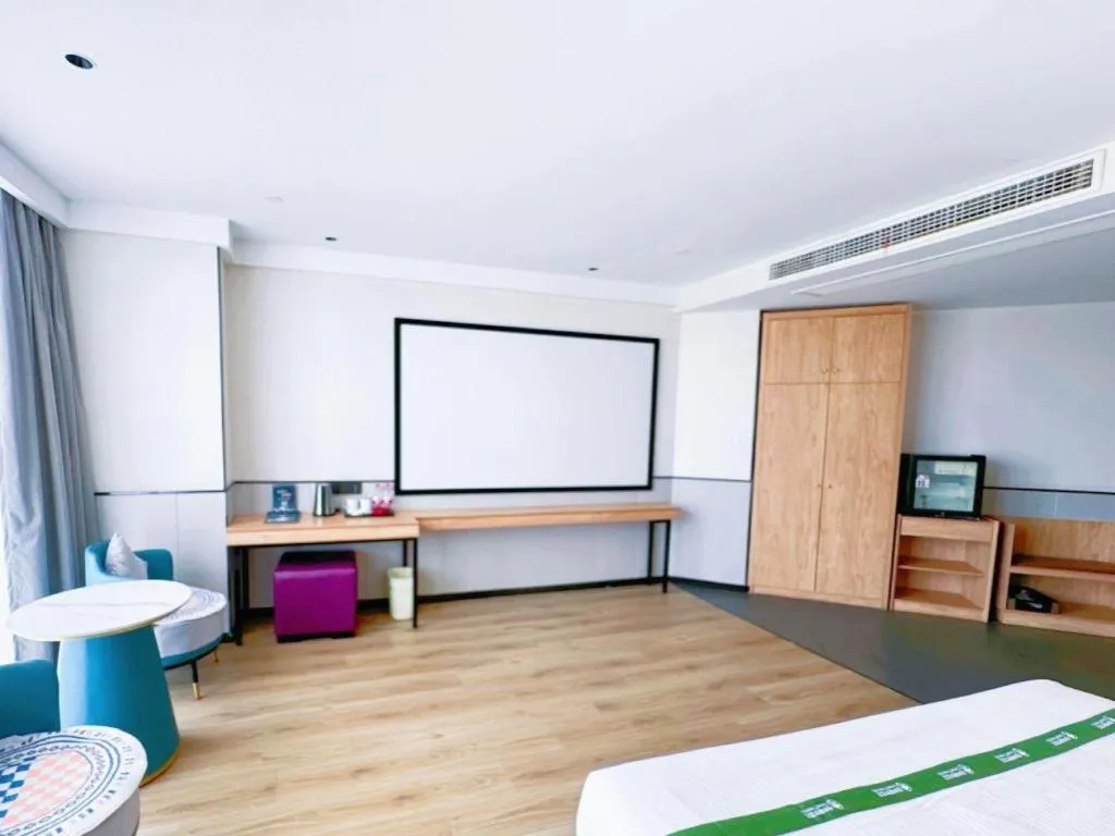 Bed in GreenTree Inn Nanjing Baijiahu