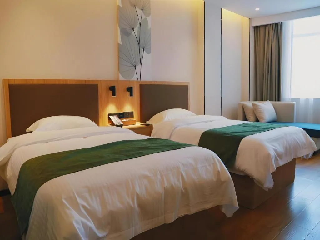 Bed in GreenTree Inn Nanjing Baijiahu