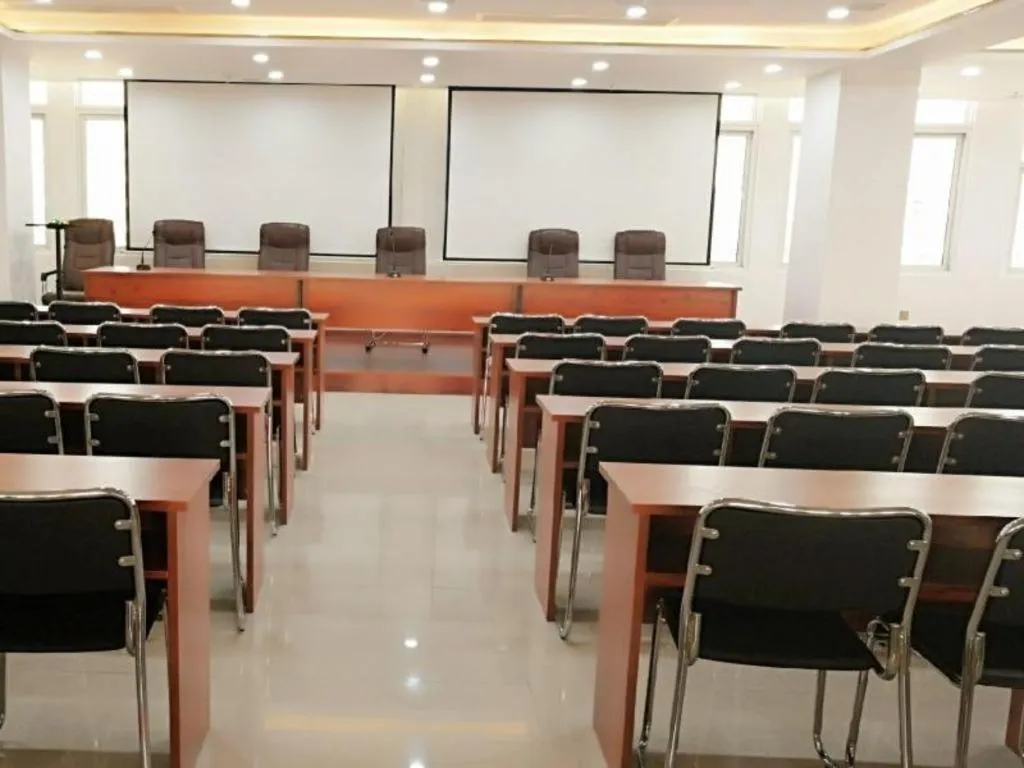 GreenTree Inn Fuyang Technician College