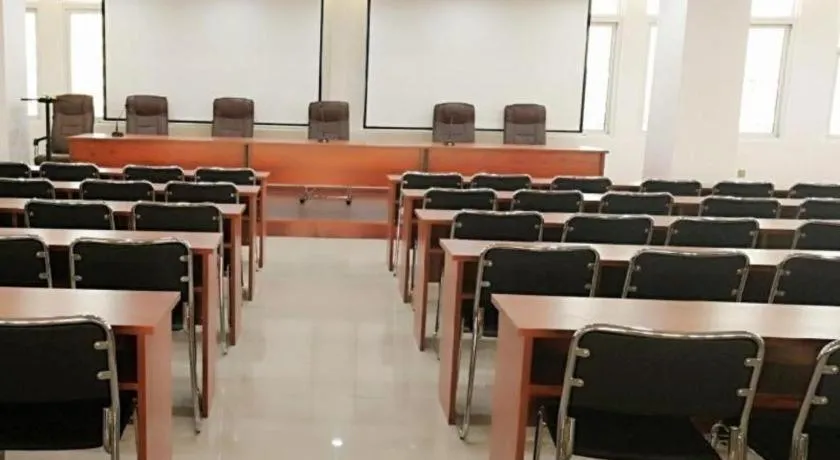 GreenTree Inn Fuyang Technician College