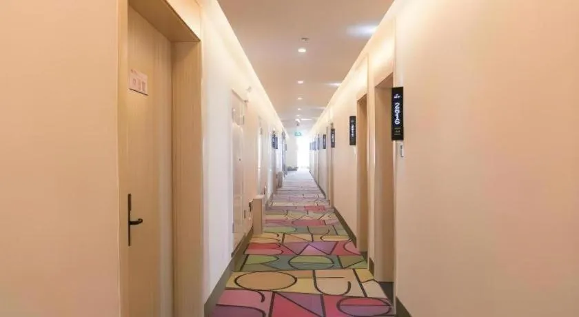 Shell Taiyuan South Station Shanxi University Hotel