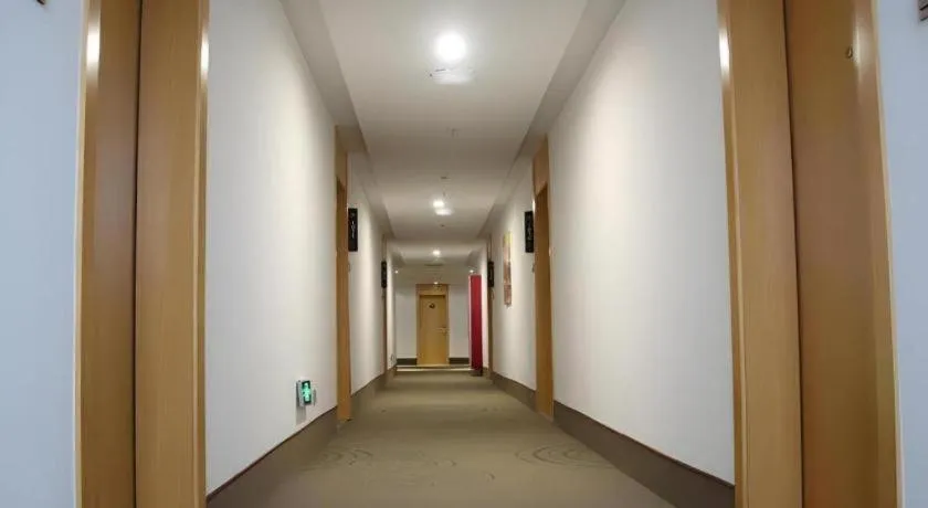 GreenTree Inn Pingdingshan Wanda Plaza Branch