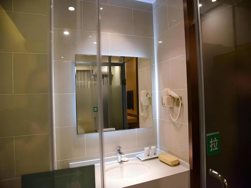 GreenTree Inn Qinhuangdao Changli County Guangyuan Life Square Duanyang Street East Section