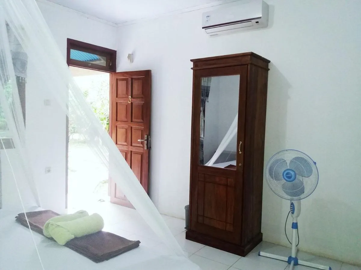 Bed in Tangkoko Macaca