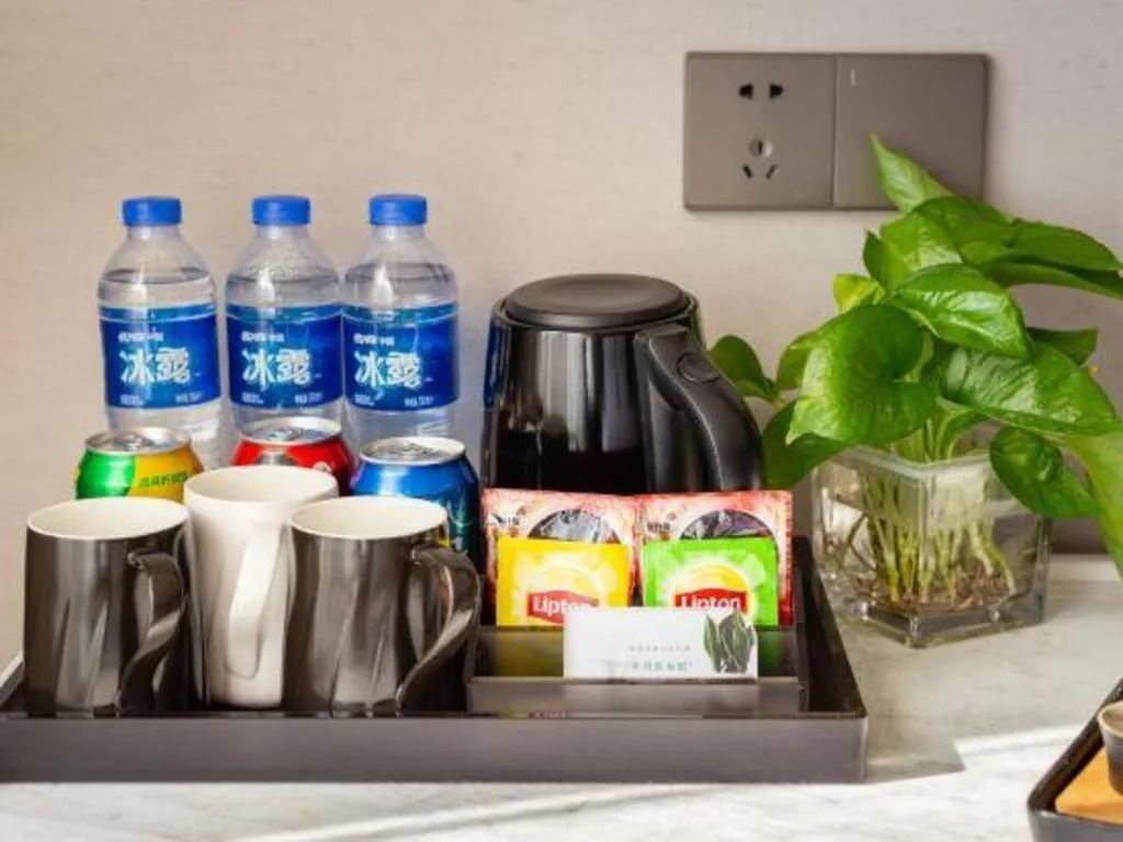 Yitel Collection Shenyang Hunnan Olympic Sports Center Caixia Street Metro Station