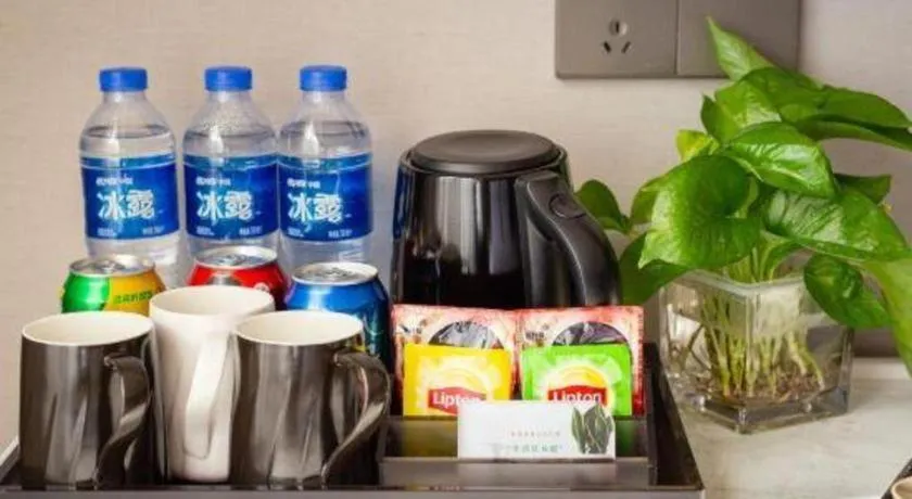 Yitel Collection Shenyang Hunnan Olympic Sports Center Caixia Street Metro Station