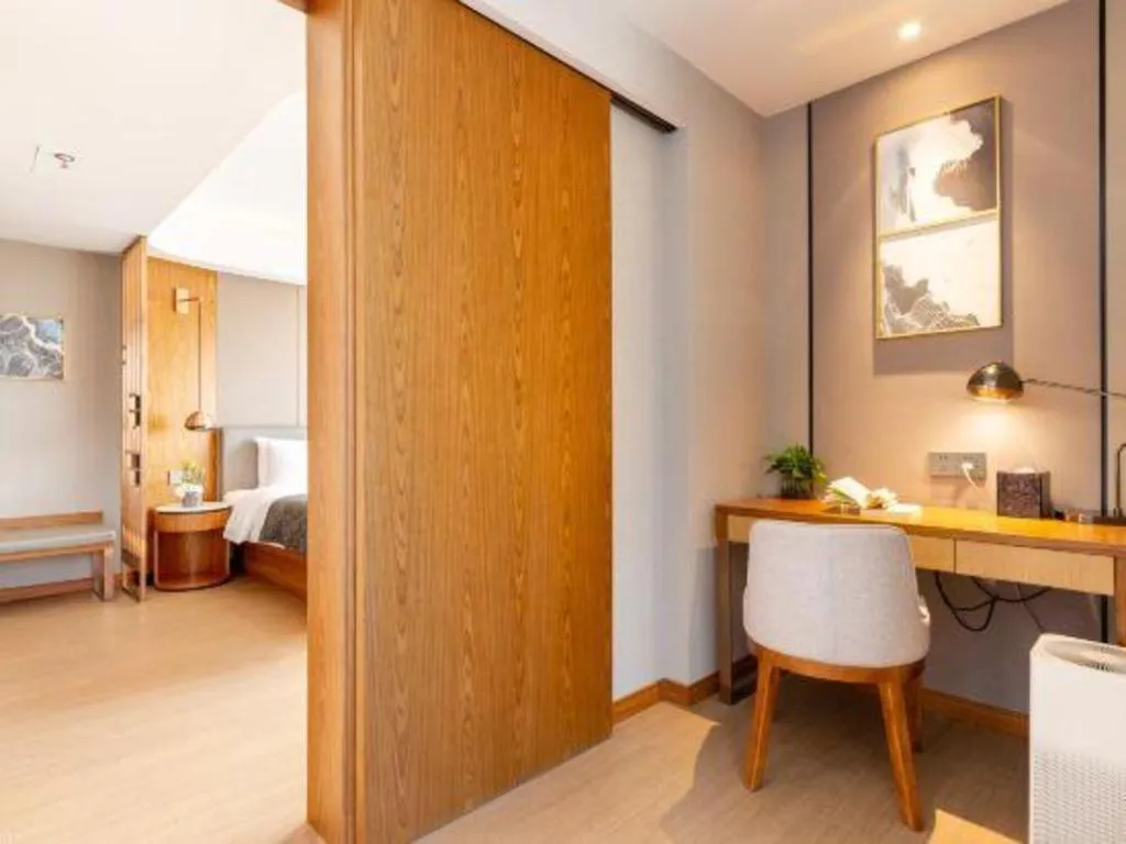 Yitel Collection Shenyang Hunnan Olympic Sports Center Caixia Street Metro Station