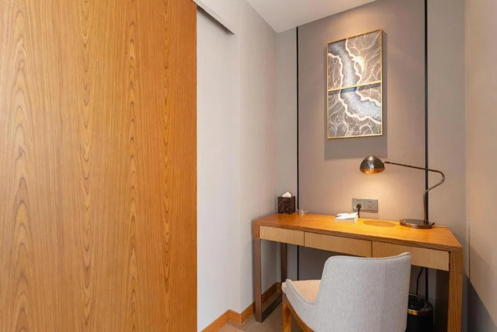 Yitel Collection Shenyang Hunnan Olympic Sports Center Caixia Street Metro Station