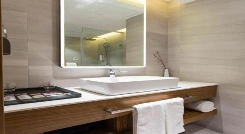 Yitel Collection Shenyang Hunnan Olympic Sports Center Caixia Street Metro Station