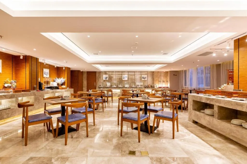 Yitel Collection Shenyang Hunnan Olympic Sports Center Caixia Street Metro Station