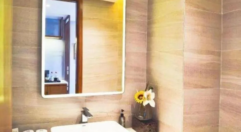 Yitel Collection Shenyang North Railway Station Metro Station