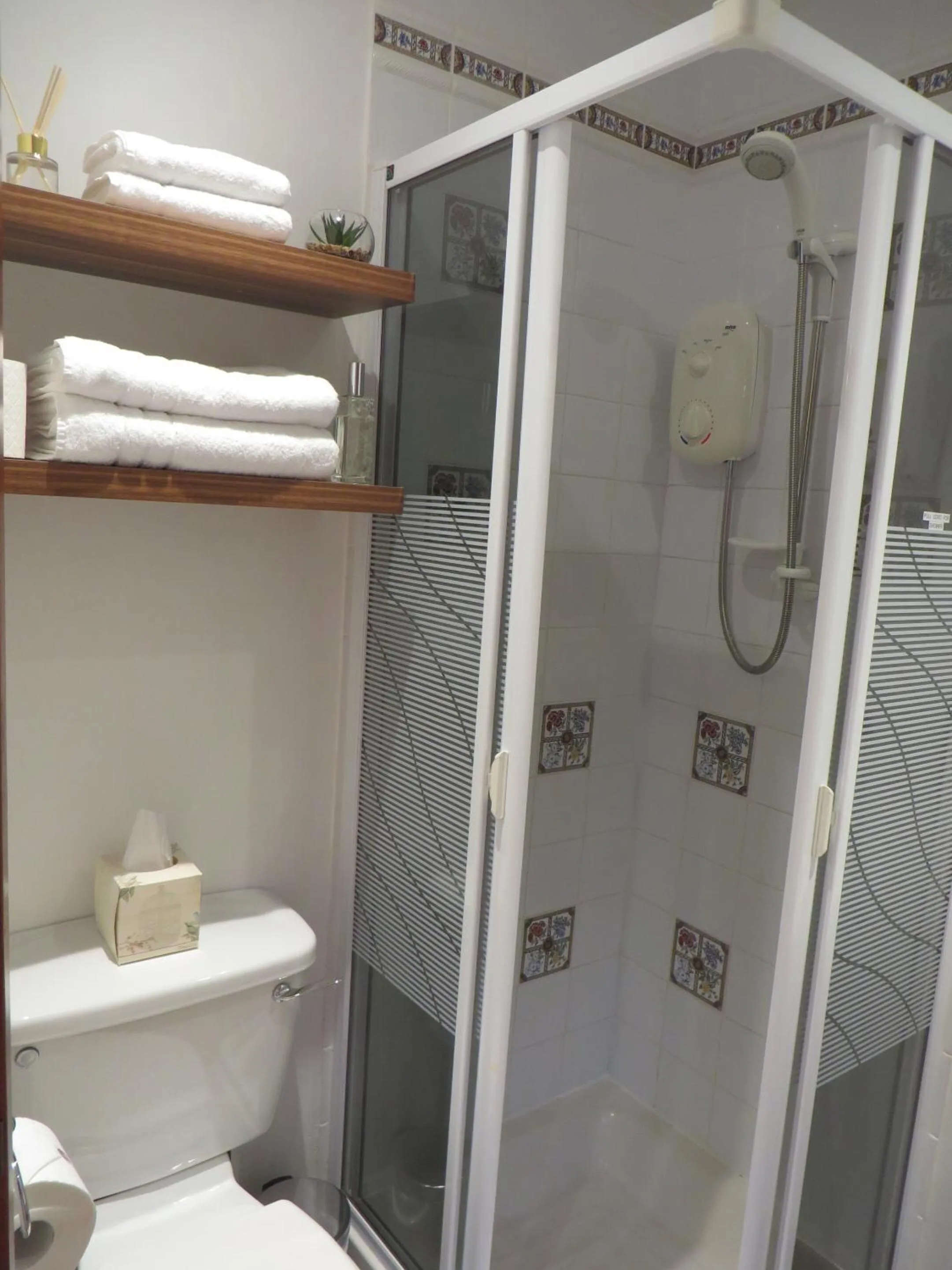 Bathroom in Eriskay B&B and Aviemore Glamping