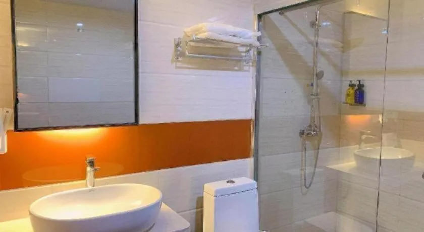 7 Days Premium Lintao City Golden Street Shopping Plaza Branch