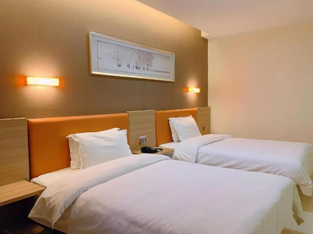 Bed in 7 Days Premium Lintao City Golden Street Shopping Plaza Branch