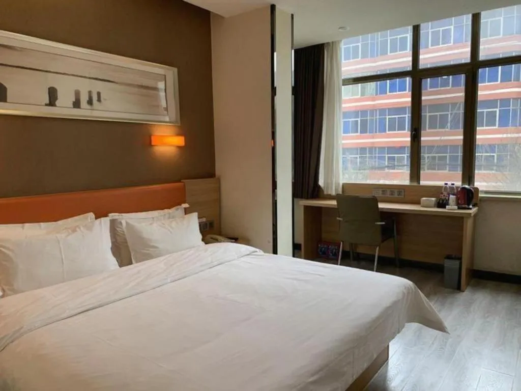 Bed in 7 Days Premium Lintao City Golden Street Shopping Plaza Branch