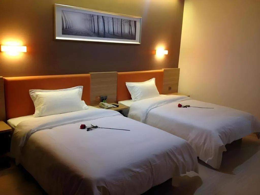 Bed in 7 Days Premium Lintao City Golden Street Shopping Plaza Branch